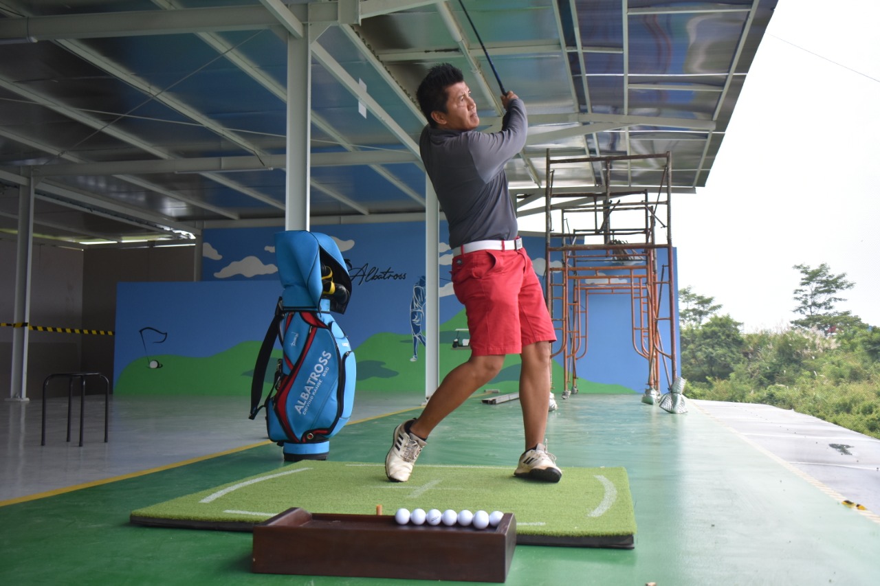 Bsd Range Bermain Golf di Albatross Driving Range BSD - Birdie Indonesia